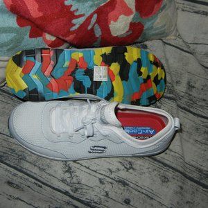 Skechers Womens Balran White Safety Shoes Size 10 Medium (B, M)!